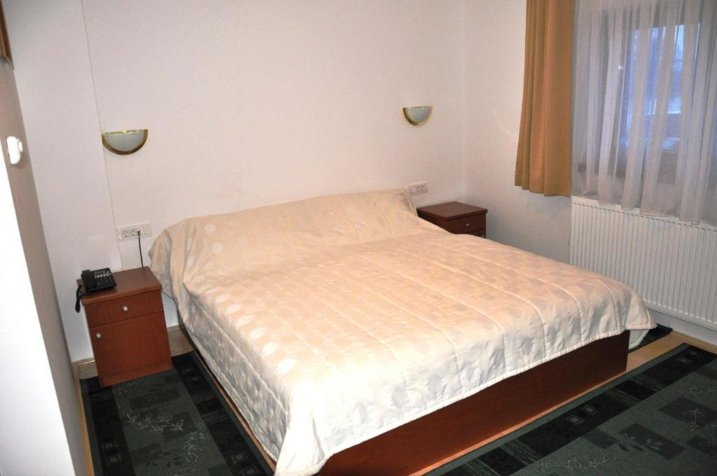 Kmecki Hram Pensjonat Lublana